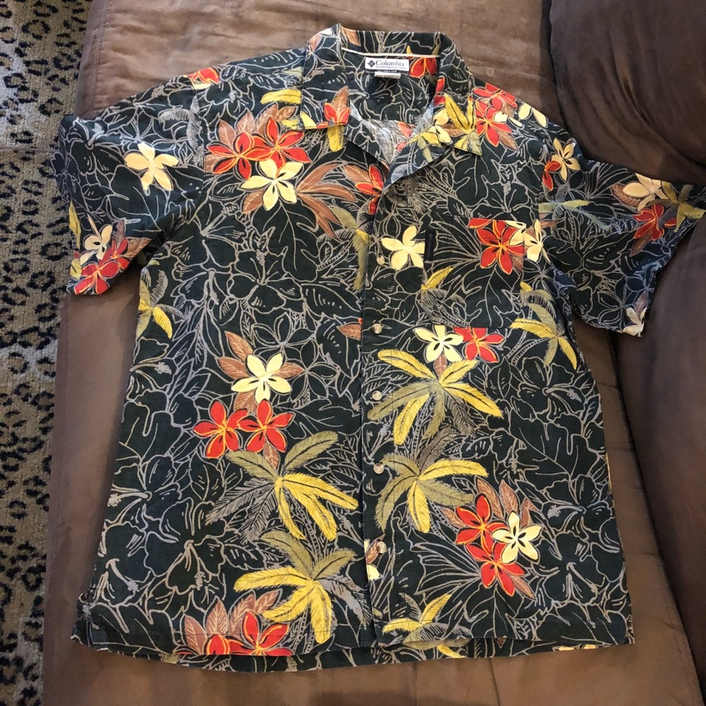 Columbia Black & Red Floral Hawaiian Shirt L